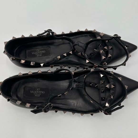 Valentino Garavani Noir Black Rockstud Cage Strappy Flats Size 39 FLAW - Picture 6 of 10